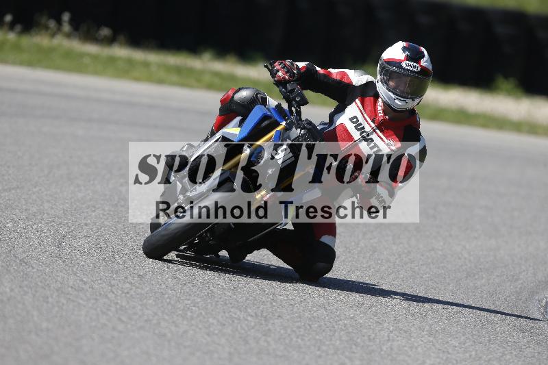 Archiv-2025/12 30.04.2025 Speer Racing ADR/Gruppe gruen/911